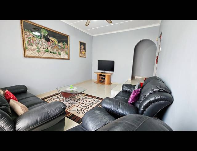 3 BEDROOM FREESTANDING FOR SALE IN RESERVOIR HILLS